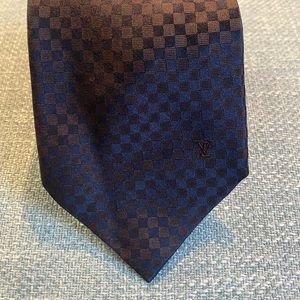 LV Men’s tie
